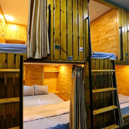 Catba Pod Hostel - Restaurant And Rooftop Bar Dong Khe Sau المظهر الخارجي الصورة